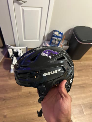 Used Small Bauer Pro Stock Re-Akt 150 Helmet