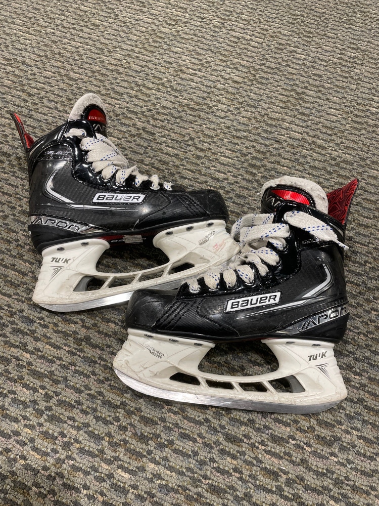 Junior Used Bauer Vapor X Select Hockey Skates D&R (Regular) 2.5