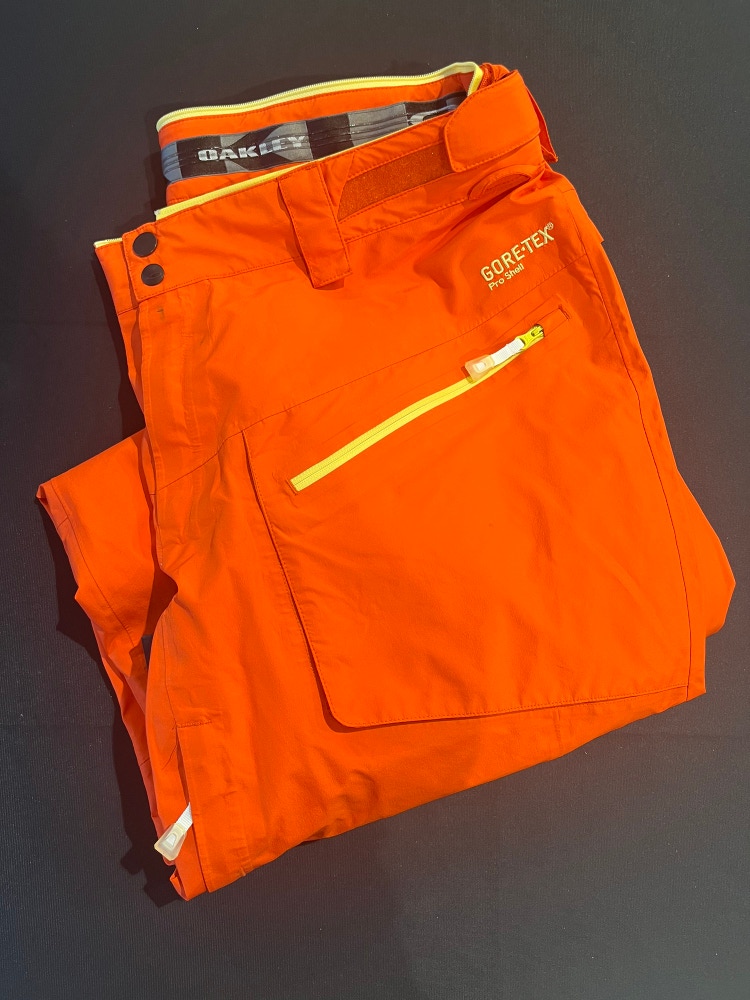 Orange Men's Adult Used XXL Oakley Ski Pants