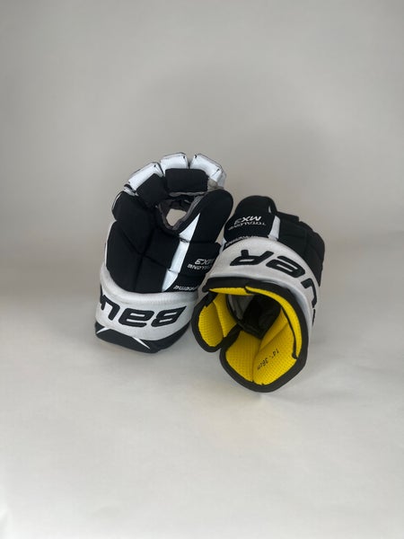 OLLI MAATTA *USED* PENGUINS PRO STOCK BAUER 14” SUPREME TOTALONE MX3 GLOVES