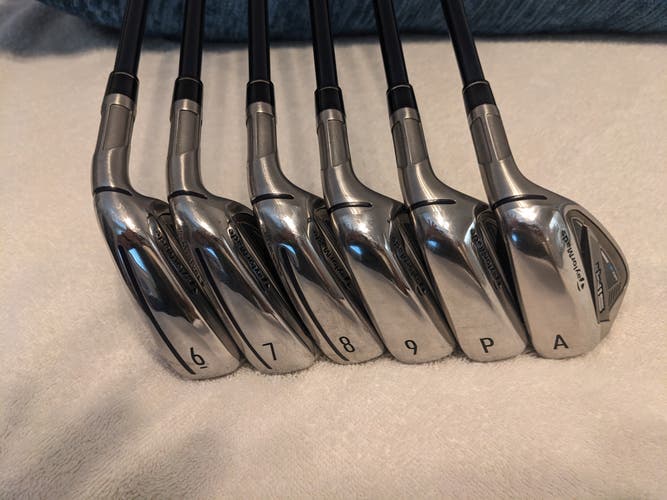 Men's TaylorMade Right Handed SIM 2 Max  Senior Flex Iron Set Graphite Shaft