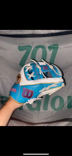 NWOT Wilson A2000 Daisy May 2021 CWS LTD