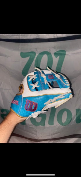 NWOT Wilson A2000 Daisy May 2021 CWS LTD