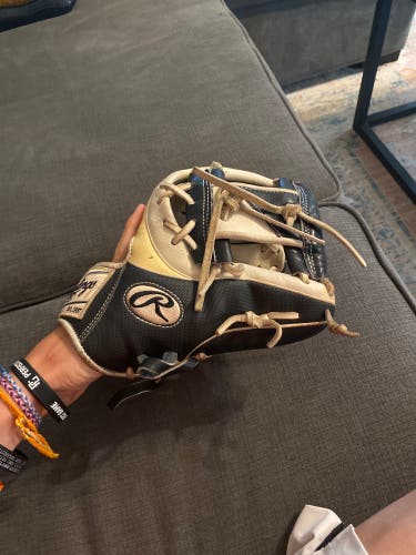 2021 Infield 11.5" Heart of the Hide Baseball Glove