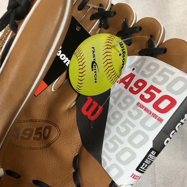 Wilson AO9R520D125 12 1/2 Baseball & Softball / Fielders Gloves