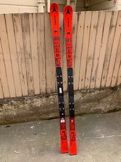Atomic 173 cm Redster G9 GS Giant Slalom Skis. BENT TIP