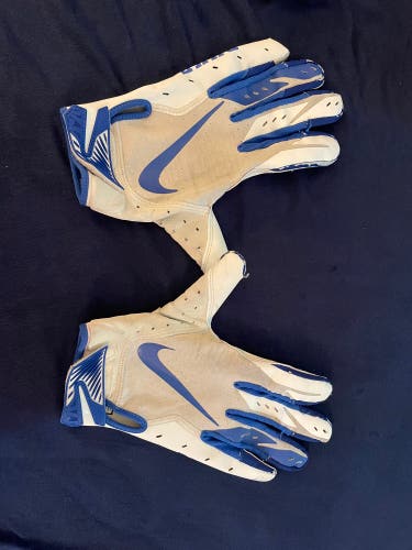 White Adult Large Nike Gloves