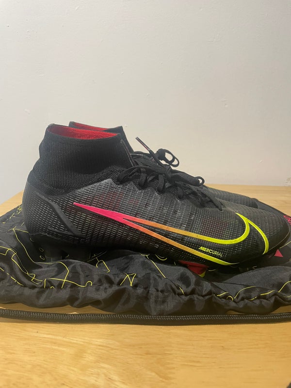Size 9.5 Nike Mercurial Superfly