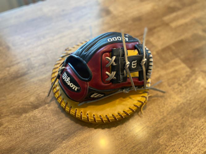 Restored Wilson Right Hand Throw Infield A2000 1786 Superskin Baseball Glove 11.5”