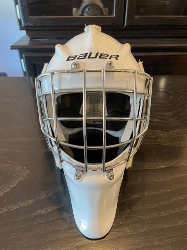 Used Bauer  960 Goalie Mask