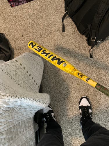 Used Alloy (-7) 27 oz 34" Maniac Bat