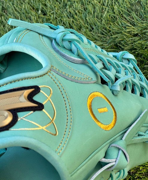 Marcus Stroman on X: @_shugo X @sskbaseballusa gloves will be dropping in  the near future!   / X