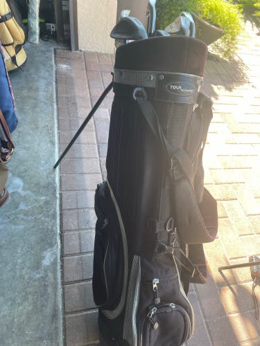 Men’s 8 pc golf set in right hand plus stand bag