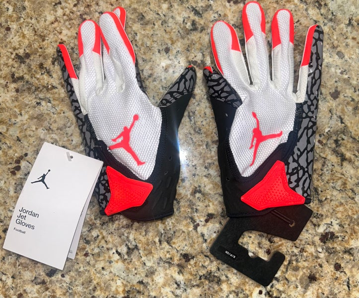 Jordan Jet 7.0 Football Gloves.