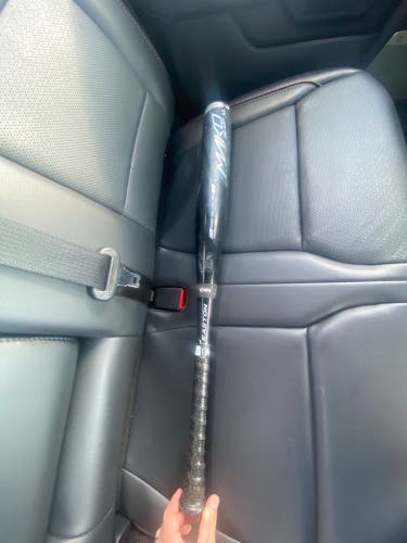 USSSA Easton MAKO BEAST XL Composite (-8) 22 oz 30" Mako Beast Bat
