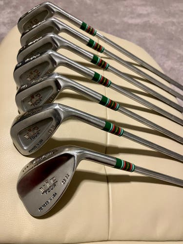 MacGregor VIP Tour CB92 Iron Set RH 5-SW