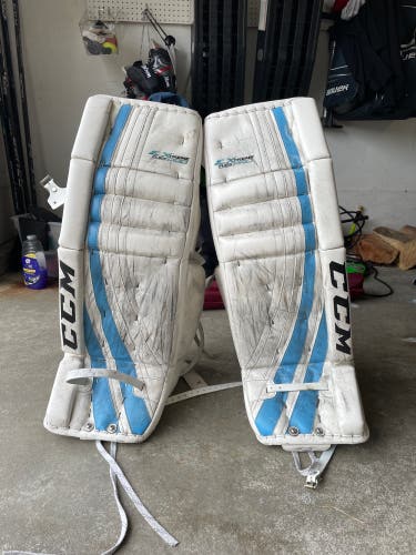 31" CCM Pro Stock Extreme Flex Pro Goalie Leg Pads
