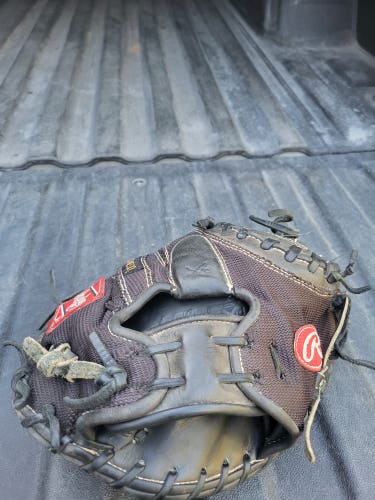 Used Rawlings Right Hand Throw Catcher's Heart of the Hide Baseball Glove 32.5"