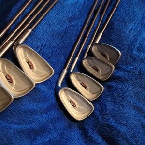 Used Men's Right Handed XPC 3000 Iron Set 8 Pieces