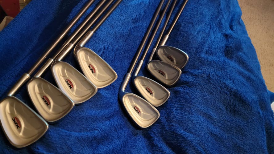 Used Men's Right Handed XPC 3000 Iron Set 8 Pieces