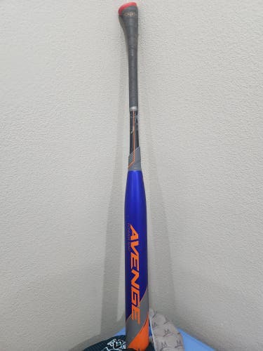 Used AXE Avenge Bat (-7) 27 oz 34"