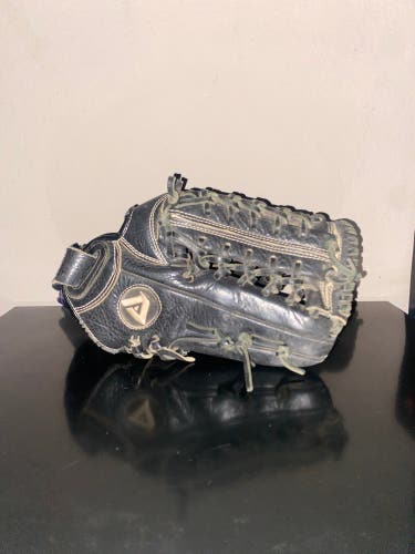 Akadema 12" Baseball Glove