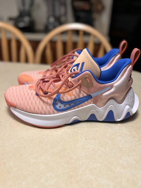 giannis tennis shoes