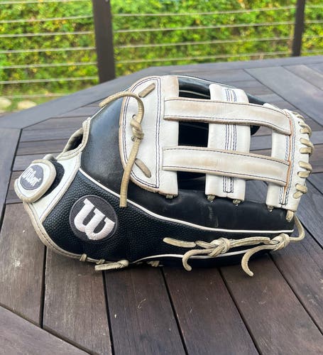 WILSON A2000 FP1275 FASTPITCH SOFTBALL GLOVE 12.75"