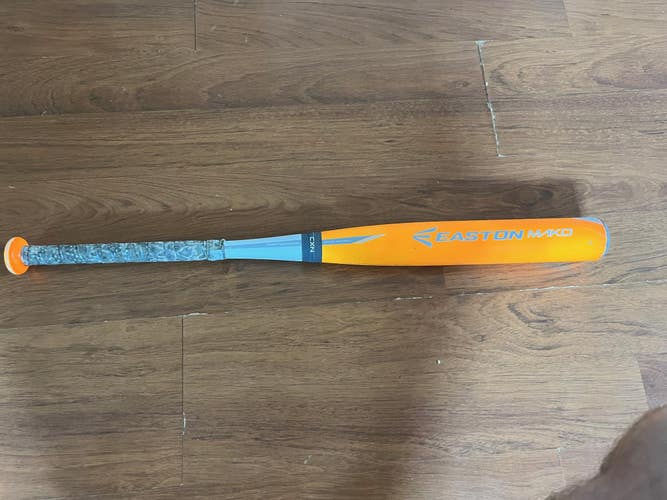Used USSSA Certified 2015 Easton Composite Mako Bat (-11) 18 oz 29"  YB15MK