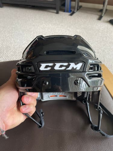 CCM 910 helmet