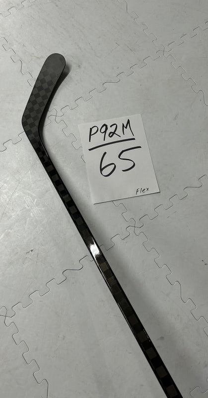 Senior(1x)Right P92M 65 Flex PROBLACKSTOCK Pro Stock Hockey Stick