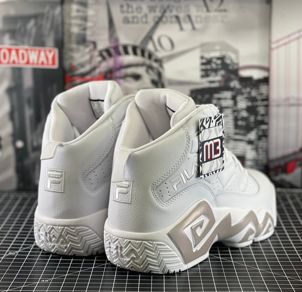 Fila Men's 11 MB Jamal Mashburn Basketball Shoes White Grey
