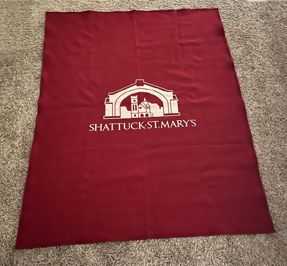 Shattuck St Mary’s large/heavy 64x80 Faribault Woolen Mills blanket SSM Hockey