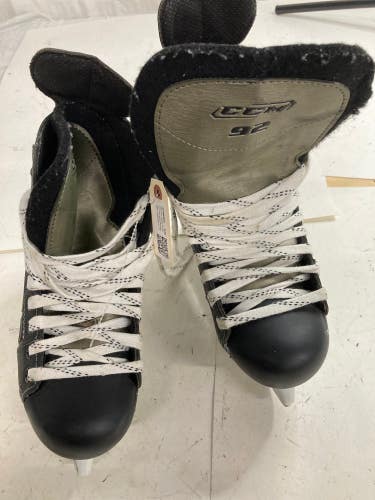 Senior Used CCM 92 Hockey Skates D&R (Regular) 7.0