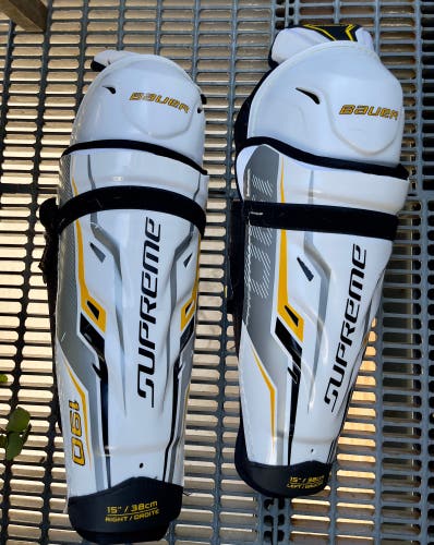 Used Bauer  Supreme 190 Shin Pads