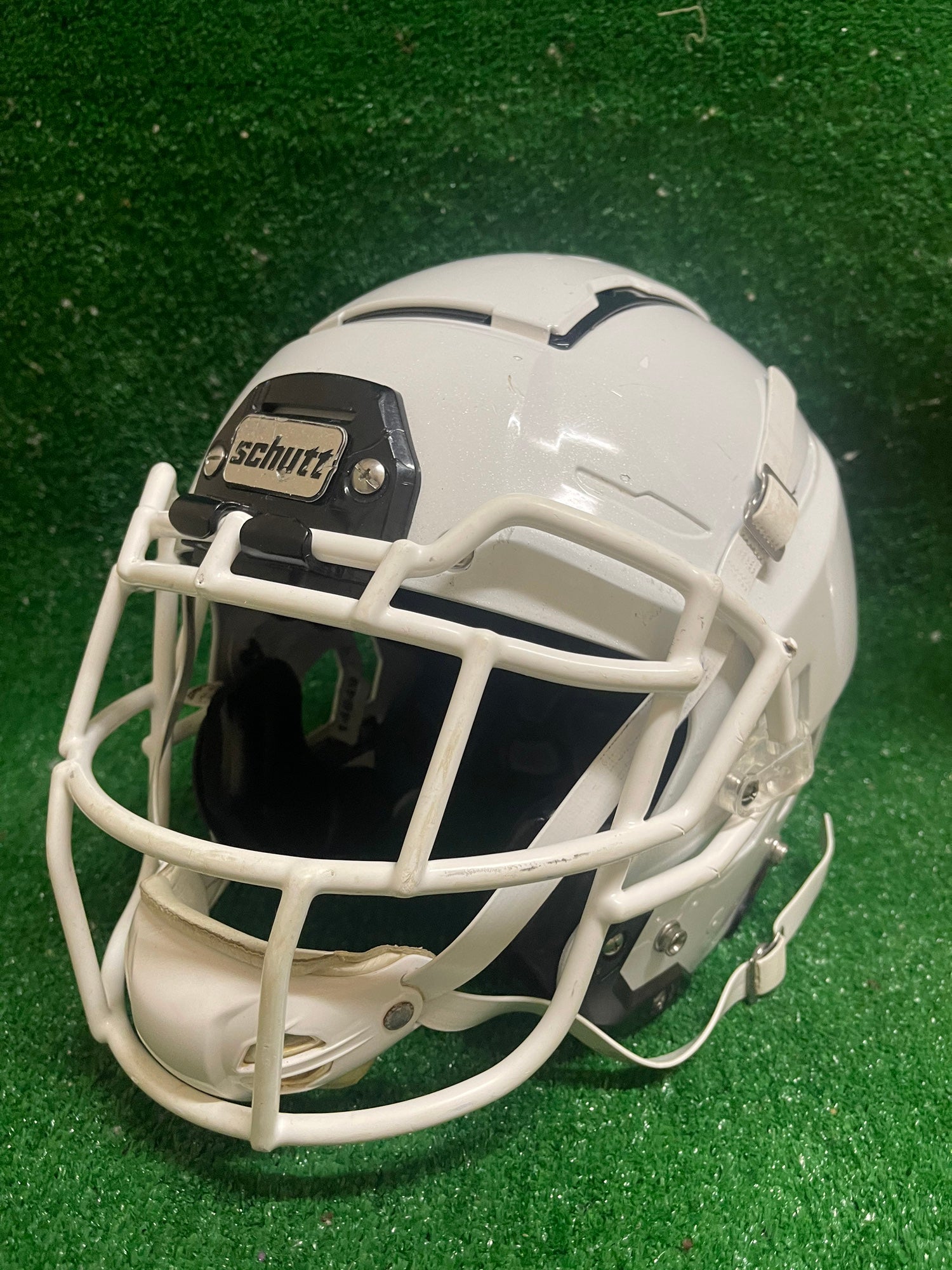 Adult Large - Schutt F7 VTD Football Helmet - White | SidelineSwap