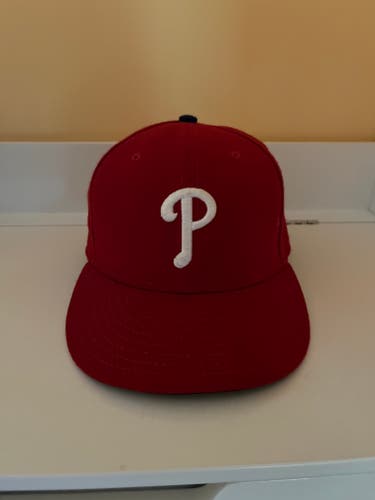 MLB Philadelphia Phillies Red New Men's 7 1/4 New Era Hat