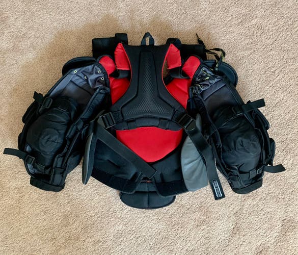 Large Bauer  Vapor 2X Goalie Chest Protector