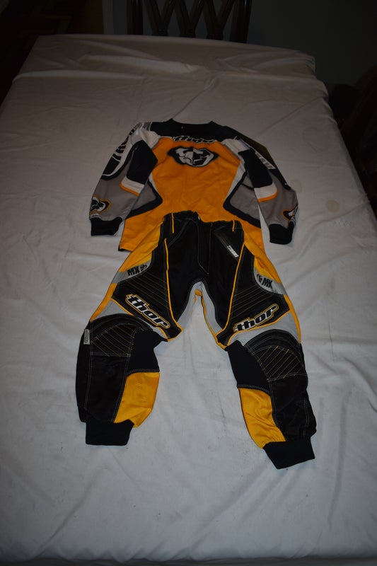 Thor Phase Motocross Pant/Jersey Race Set, Yellow/Black, Youth Size 18/XS (4-5) - Top Condition!