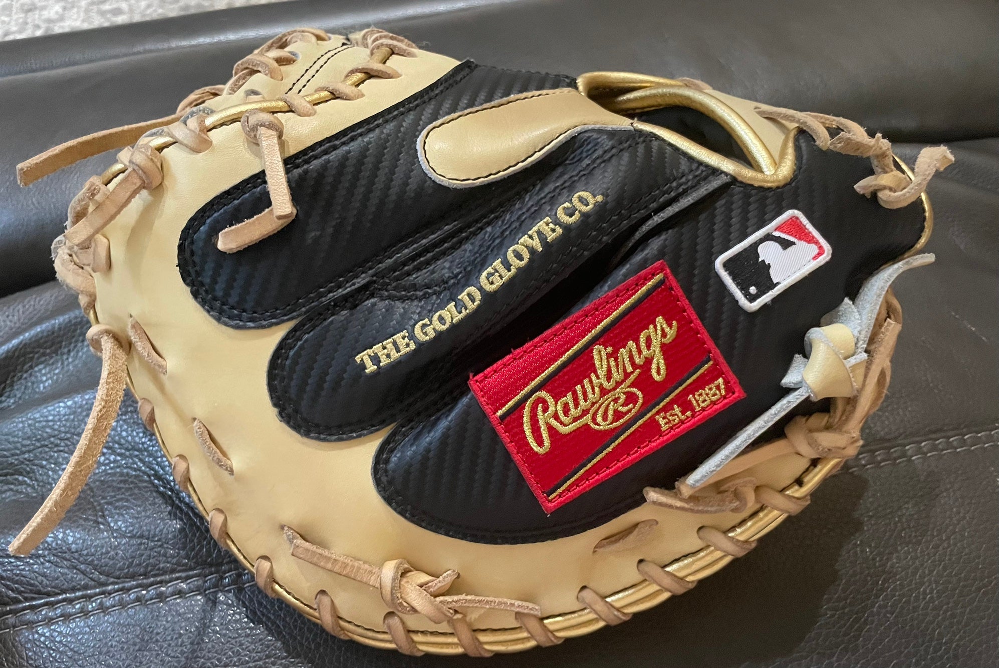 Rawlings 33.5 Heart of the Hide Gary Sanchez Catcher's Mitt - A28-083