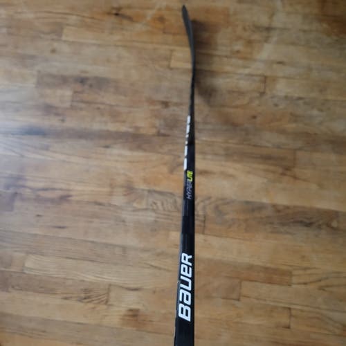 Lightly Used SR Bauer RH Vapor Hyperlite Hockey Stick P88 Pro Stock