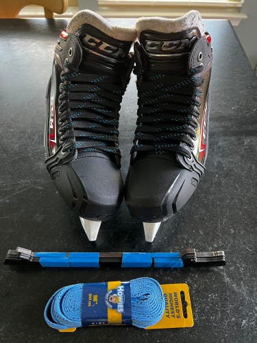 Used CCM Regular Width  Size 7.5 Jetspeed FT2 Hockey Goalie Skates