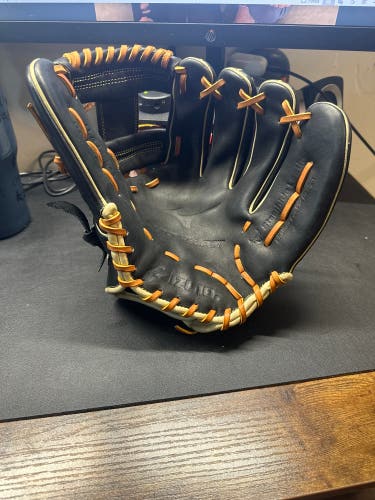 Used Infield 11.5" Pro Select Baseball Glove