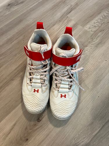Size 5Y Boys Under Armour Harper 7 baseball Cleats