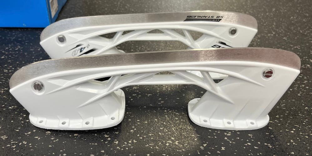 CCM 263 mm Sb 4.0 Holder And Steel - 1 Pair