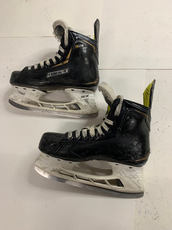 Junior Used Bauer Supreme S29 Hockey Skates D&R (Regular) 4.0
