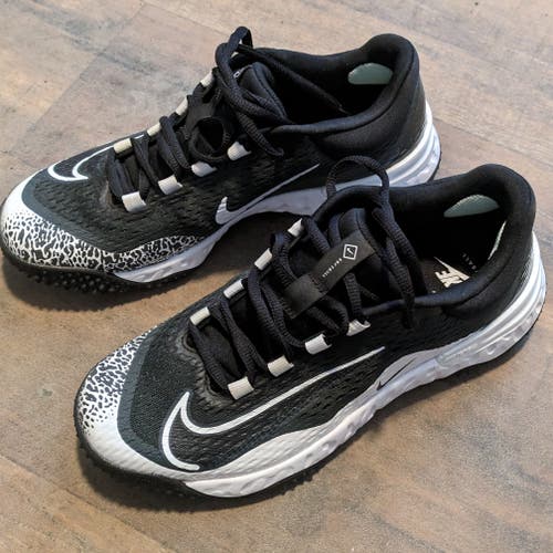 Size 8 Nike Women's Alpha Huarache Elite 4 Turf Softball Shoes