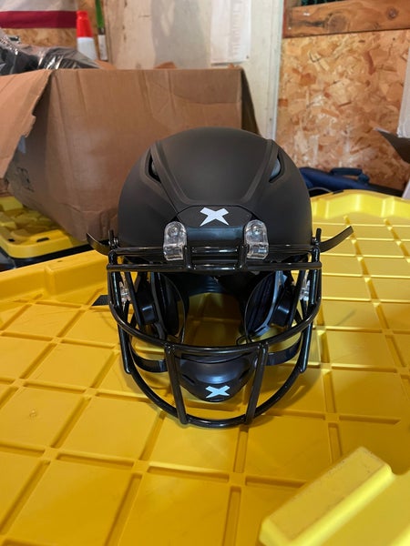 Shadow Varsity  Xenith Football Helmets, Shoulder Pads & Facemasks