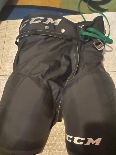 Senior Medium CCM Tacks 9550 Hockey Pants