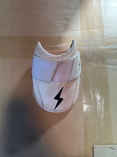 Bruce Bolt Elbow Guard - White